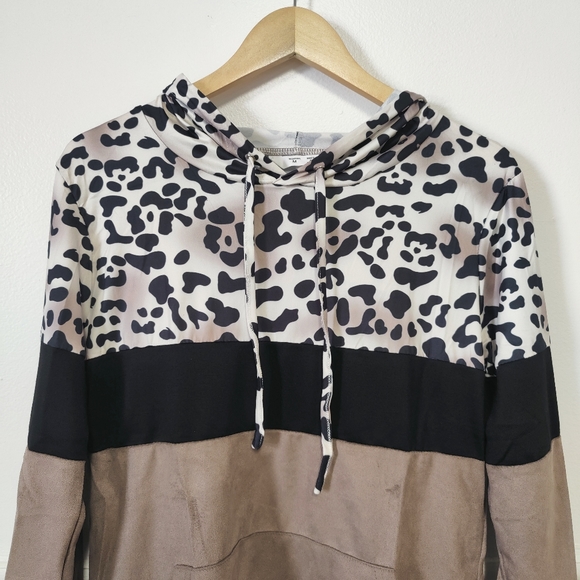 ✨ SOLD ✨ Women's Leopard Print Colorblock Pullover Hoodie Medium - Picture 6 of 6